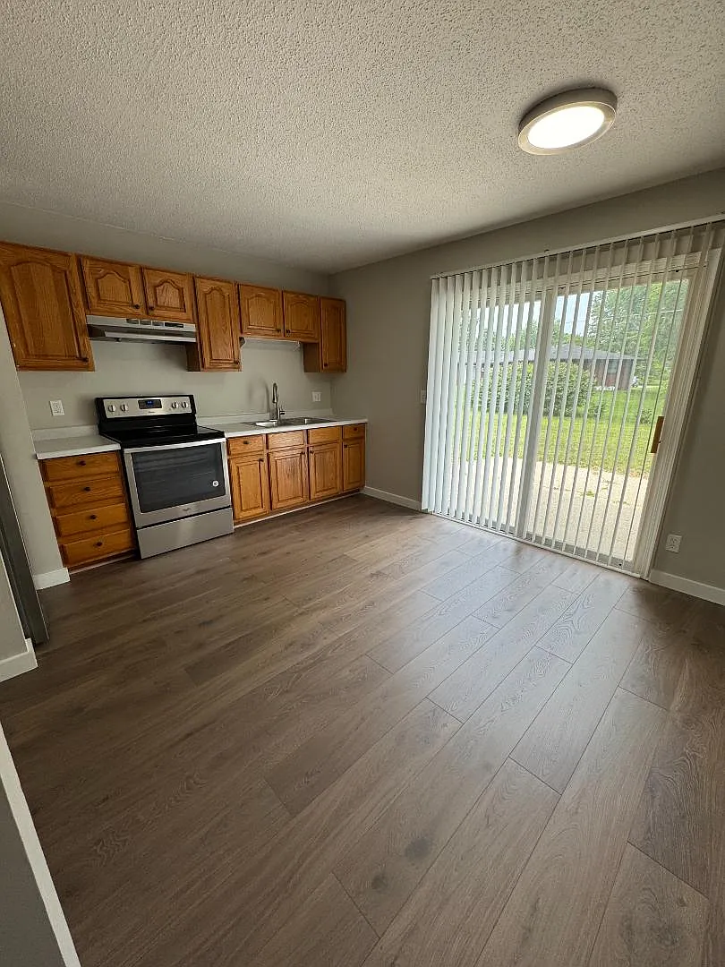 4837 Greenfield Dr - 1 — Photo 3