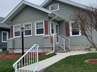 1630 24th St, Moline, IL 61265