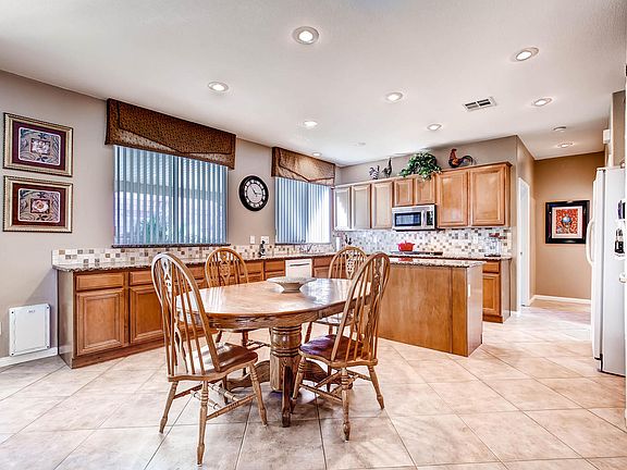 5th image of 1018 Belle River Ct