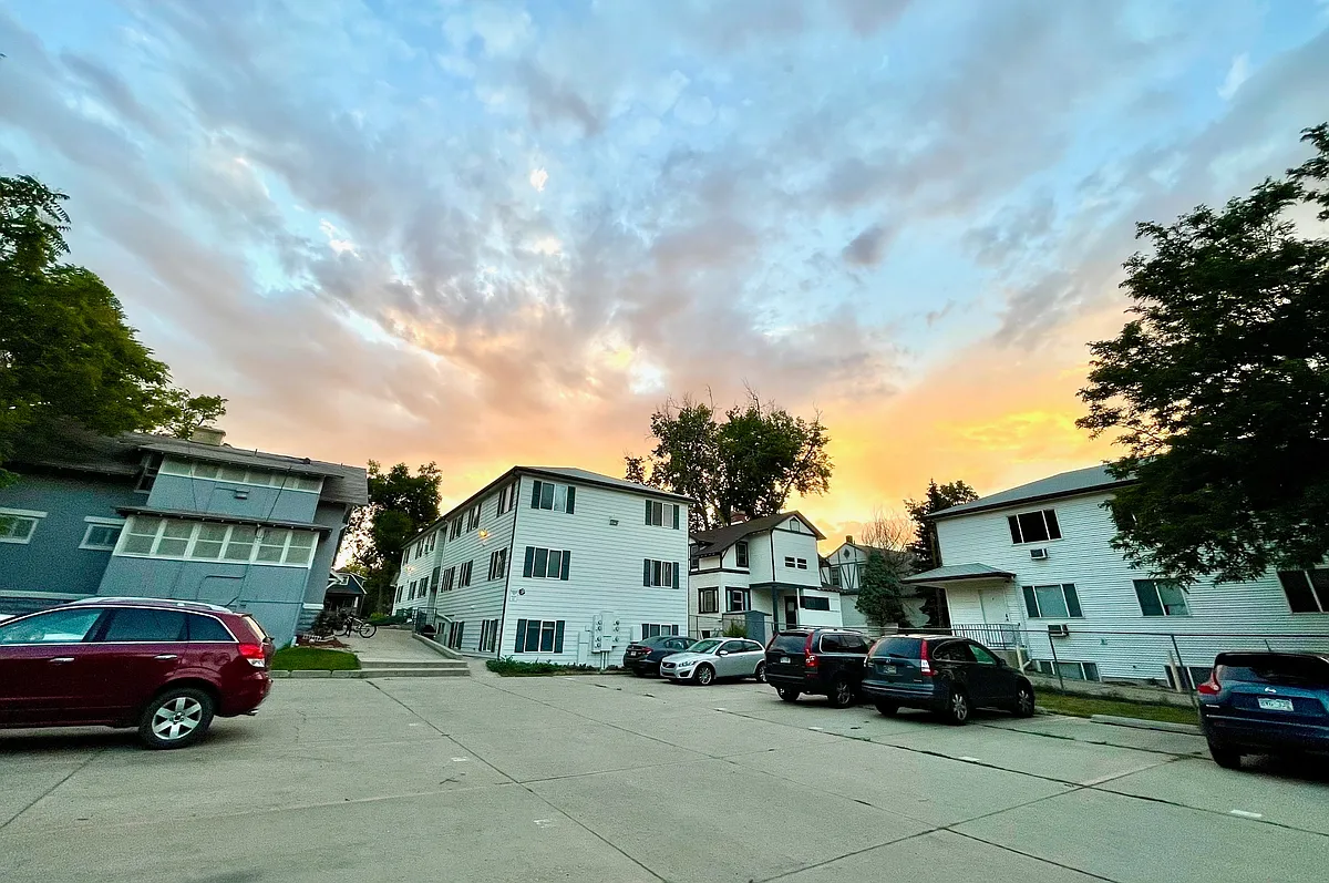 Building Photo - Community Twenty-Ten - 5A
