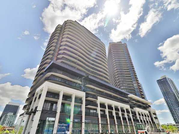 68 Esther Shiner Blvd, Toronto, ON