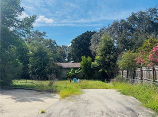 6421 W Riverbend Rd, Dunnellon, FL 34433