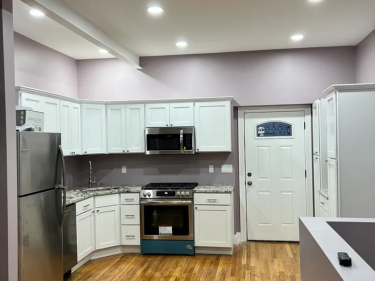 110 Shawmut Ave — Photo 3