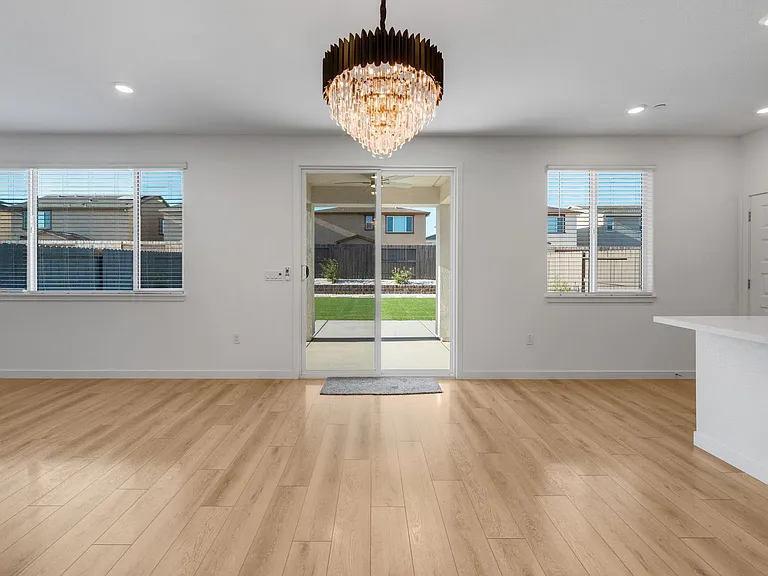 12628 Hereford Ave — Photo 10