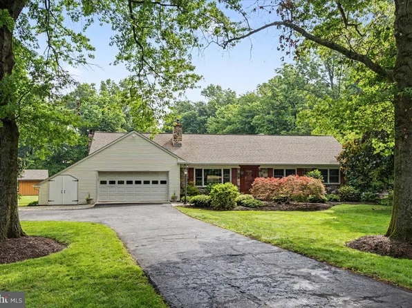 87 Smith School Rd, Perkasie, PA 18944