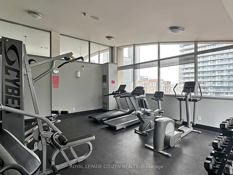 555 Yonge St #302 — Photo 21