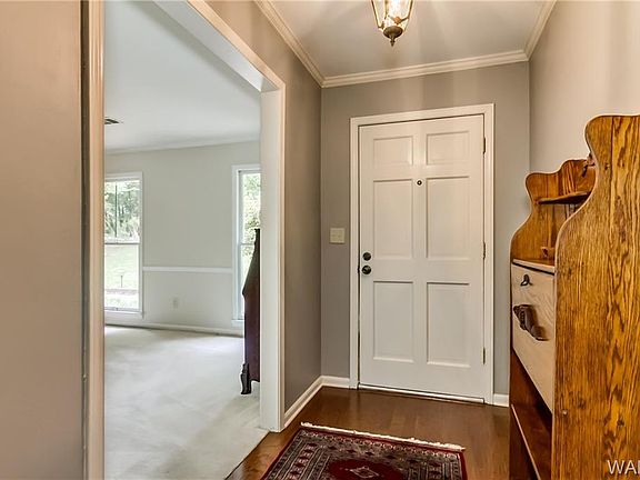 4th image of 4901 Heatherwood Dr