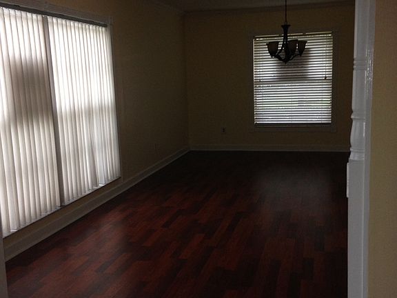 3rd image of 707 Rosalie Way