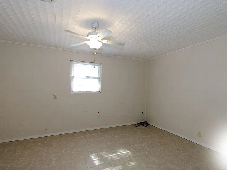 4422 Bowie St — Photo 4