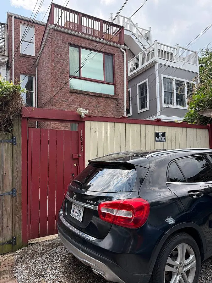 1513 T St NW — Photo 2