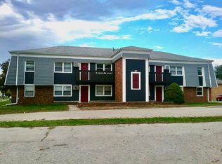 203 W Shelbourne Dr, Normal, IL 61761