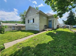 1102 Green St, Saint Joseph, MO 64505