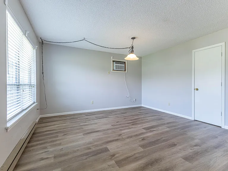 1600 W Amos Dr #B — Photo 5