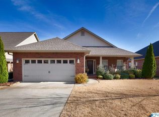 328 Lady Hawk Ln SW, Huntsville, AL 35824