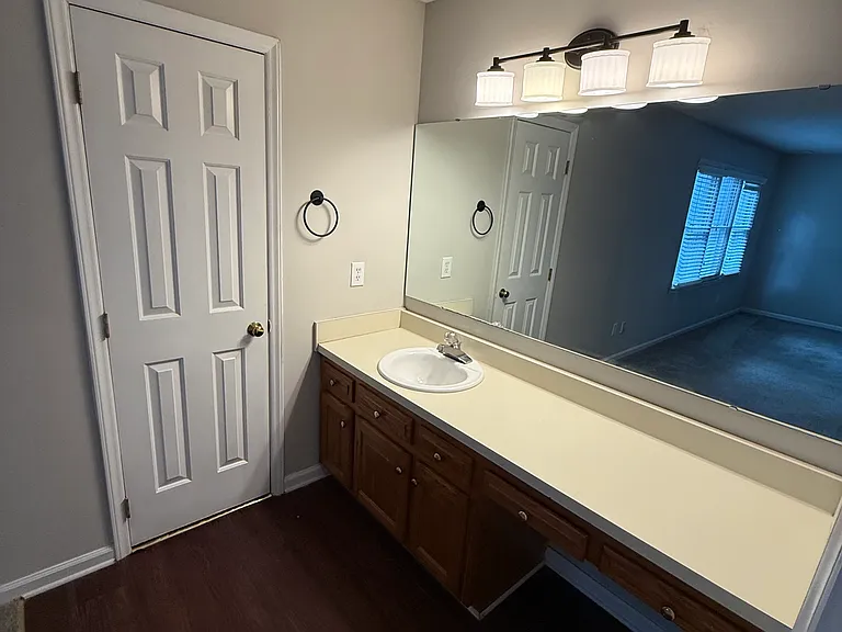 2833 Sterling Park Dr — Photo 16