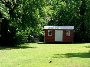446 E Grizzley St, De Kalb, TX 75559