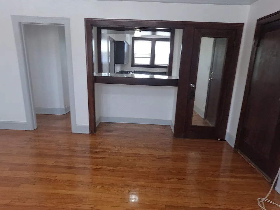 1206 N Laramie Ave #2A