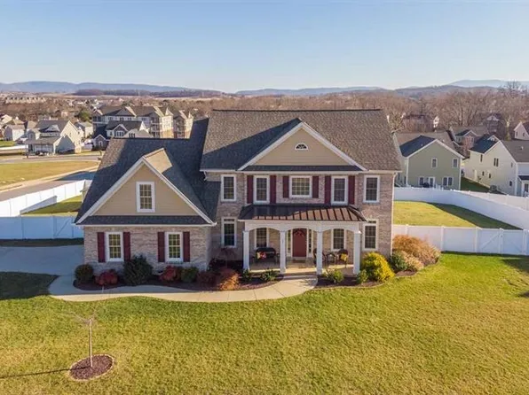 252 Windsor Dr, Fishersville, VA 22939