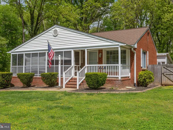 32 Pendleton Rd, Fredericksburg, VA 22405