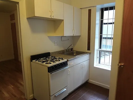 Rented by City Heights Realty | media 25