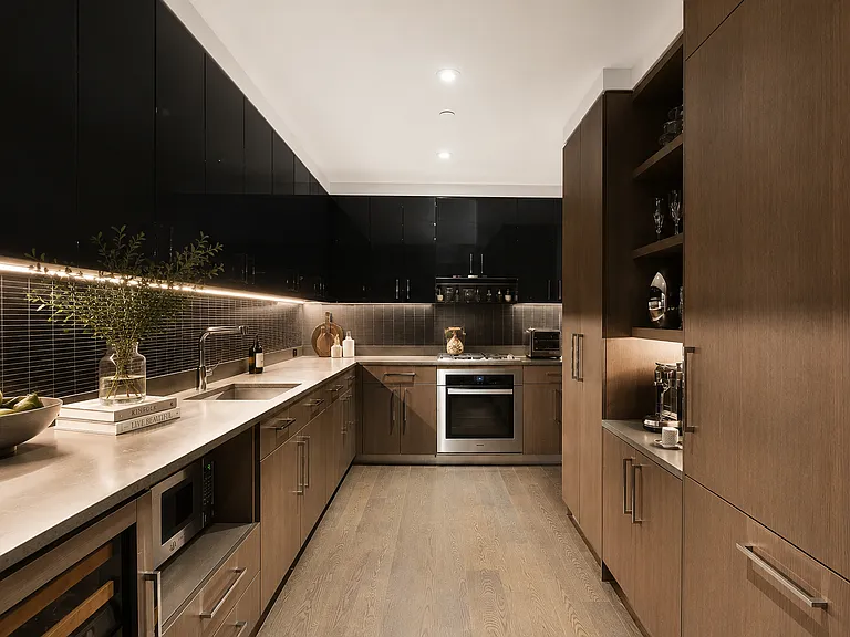 50 Riverside Blvd #12L — Photo 4