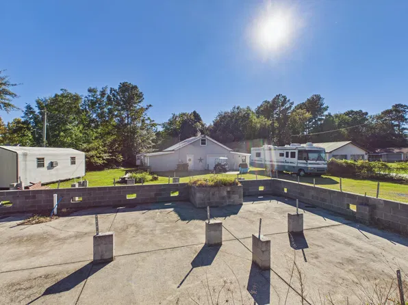 422 General Moultrie Dr, Bonneau, SC 29431