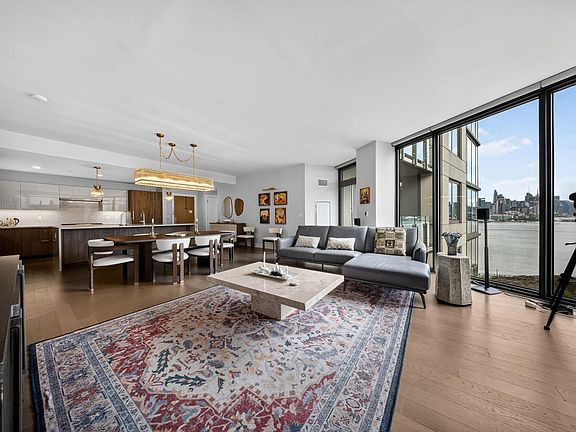 3rd image of 9 Avenue At Port Imperial #1011