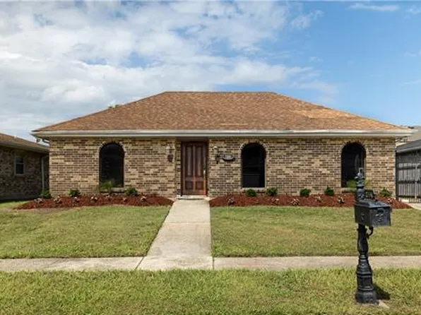 7331 Beauvoir Ct, New Orleans, LA 70128