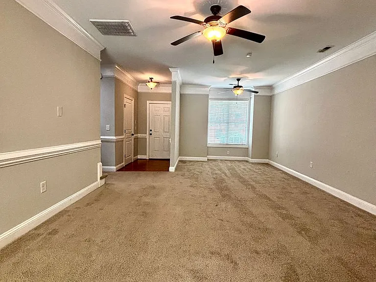 431 Georgetown Cir — Photo 9