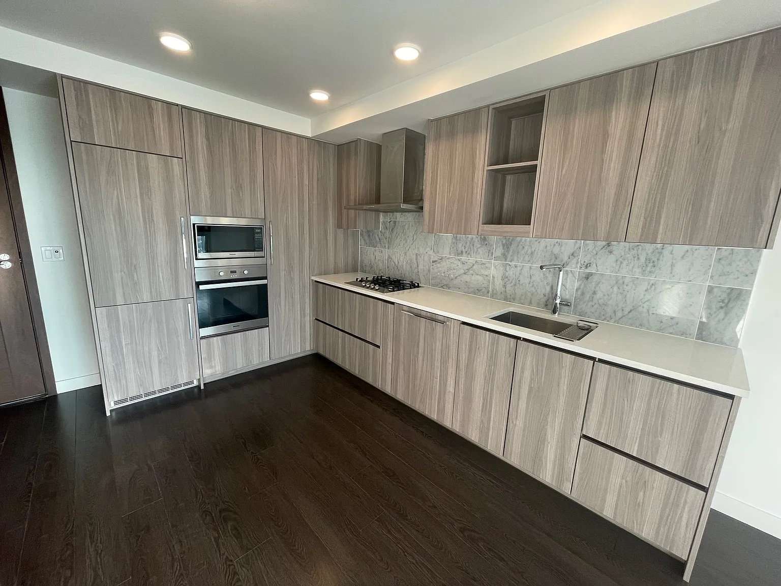433 Southwest Marine Drive Vancouver — Photo 2