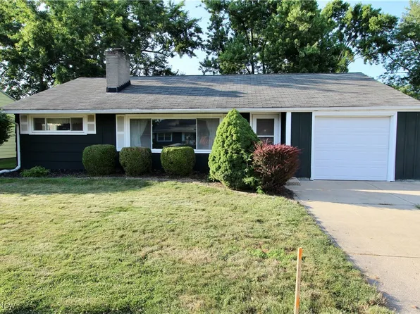 376 Girard Dr, Berea, OH 44017