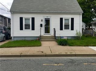 318 York Ave, Pawtucket, RI 02860