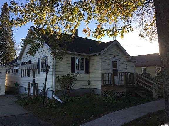 5th image of 135 Walker St