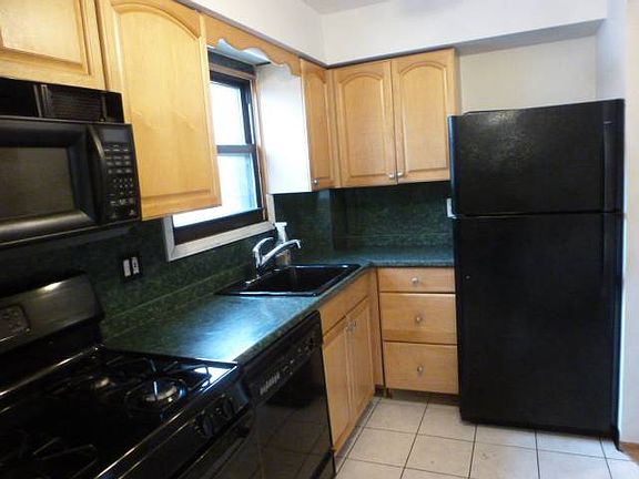 2nd image of 79-00 157th Ave