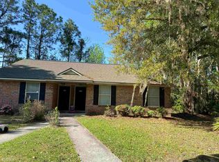 440 Admirals Walk Dr, Saint Marys, GA 31558