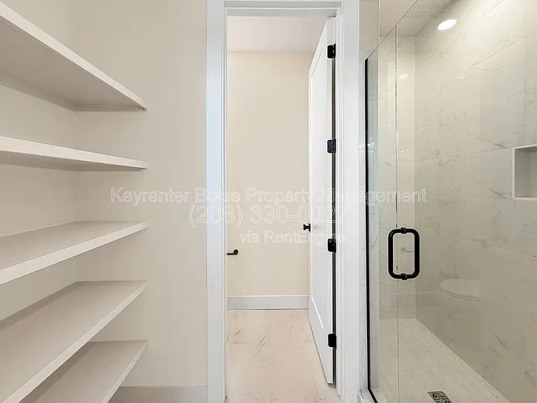 373 E Lombard Ln — Photo 19