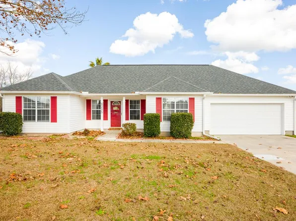 4205 Shadowwood Dr, Valdosta, GA 31605