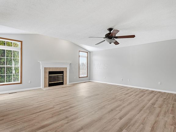 5th image of 4554 Commons Park Dr