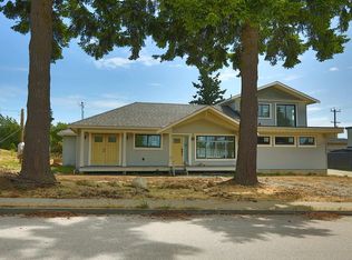 201 Finnigan St, Coquitlam, BC V3K5J3