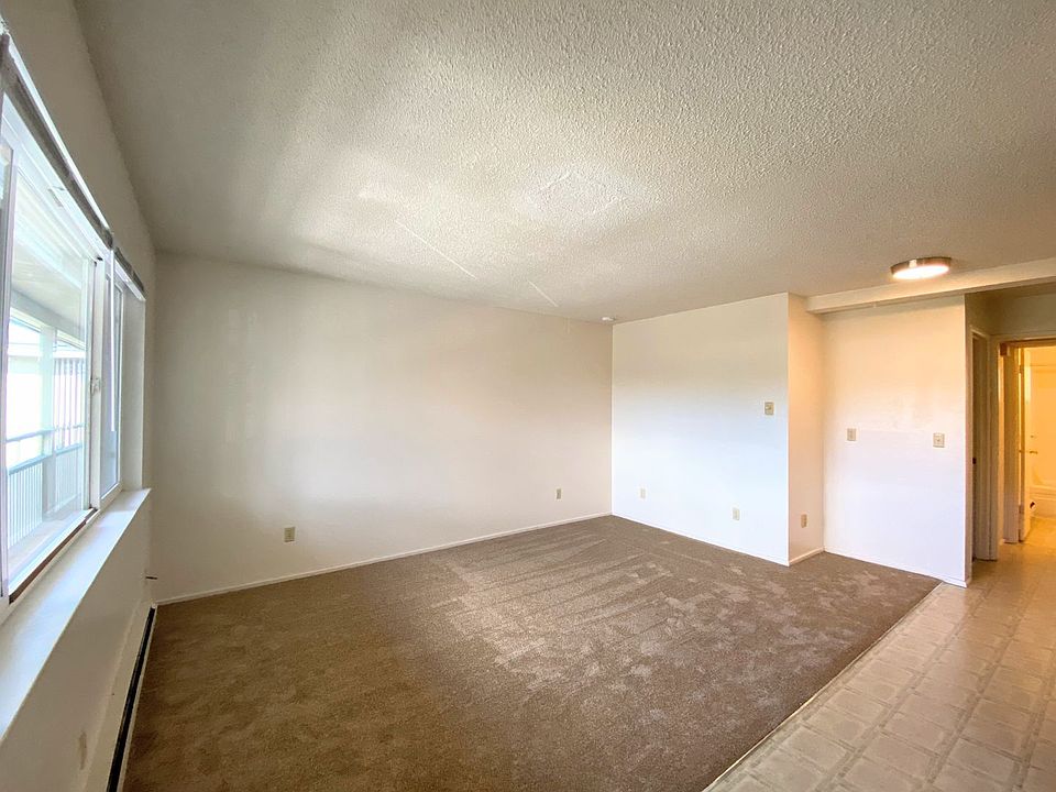 1st image of 5123 Seattle Ave SW APT 9