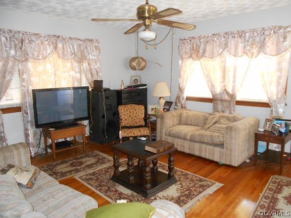 5th image of 144 Thompson Ln