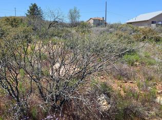 19692 E Juniper Dr, Mayer, AZ 86333