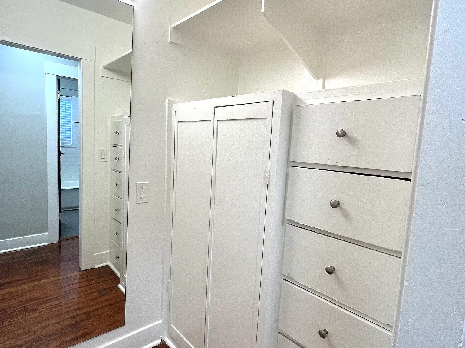 Studio, 440 sqft, $1,595 — Photo 4