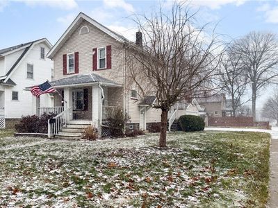 946 Falls Ave, Cuyahoga Falls, OH, 44221