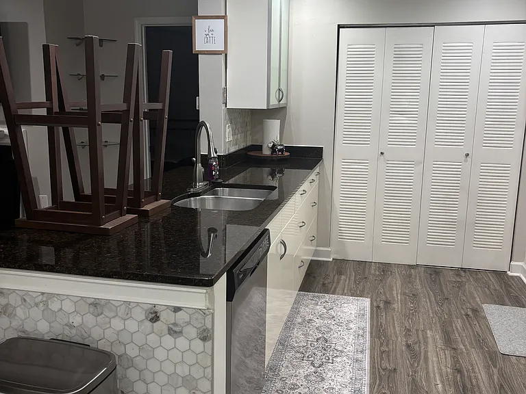 607 Mill Pond Dr SE — Photo 10