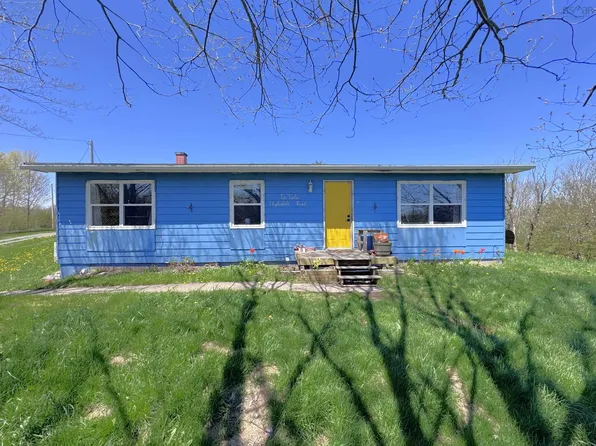 212 Clydesdale Rd, Antigonish, NS B2G 2K9