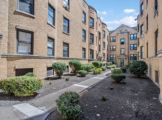 4613.5 S Drexel Ave #3B, Chicago, IL 60653