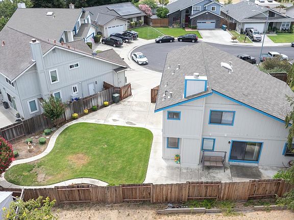 4th image of 1219 Willow Ct