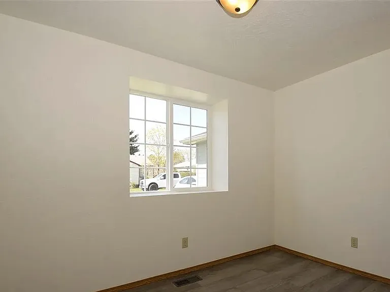 104 N Vinson St #1 — Photo 2