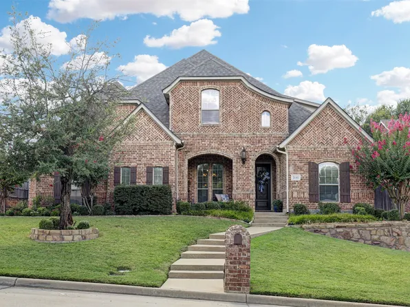 2141 Farrington Ln, Hurst, TX 76054